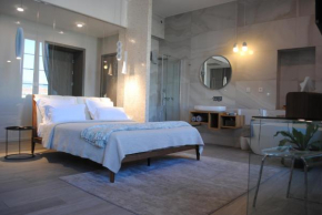Отель Les Suites Massena  Ницца